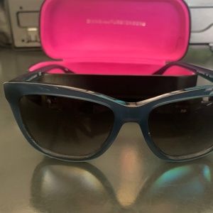 DVF womens sunglass